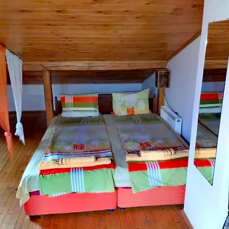 студио албена Apartamento Veliko Tárnovo
